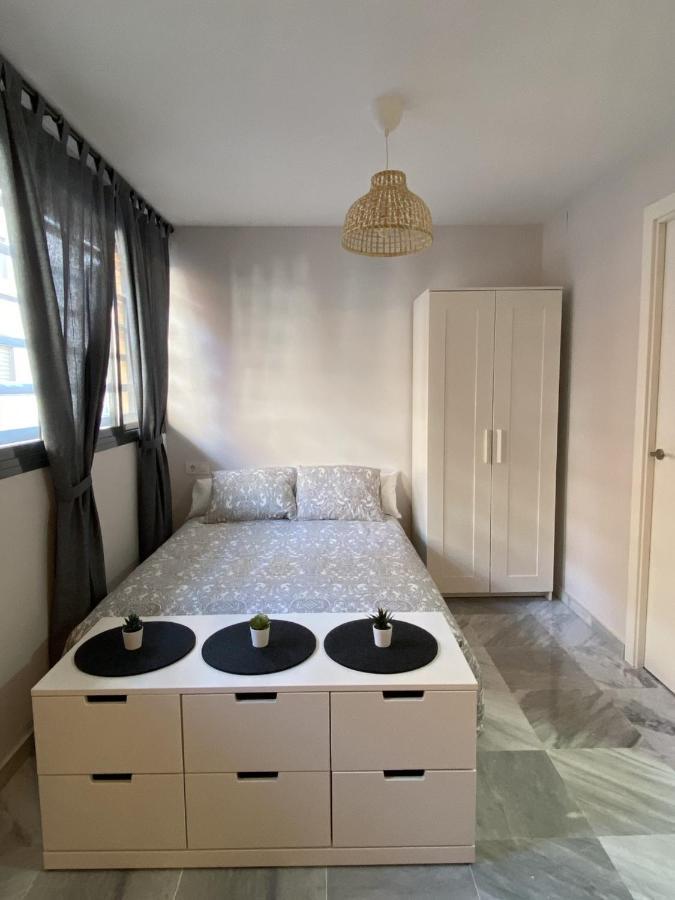 Quattro Triana en Salado Appartamento Siviglia Esterno foto